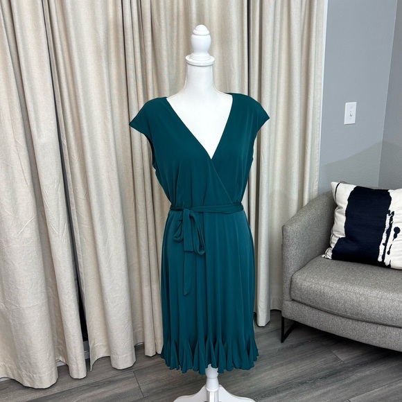 GLAMOUR • Teal Short Sleeve Dress - Picture 3 of 5